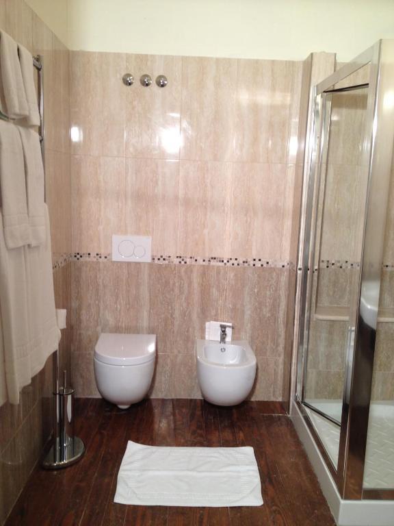 La Dependance Hotell Menaggio Rum bild