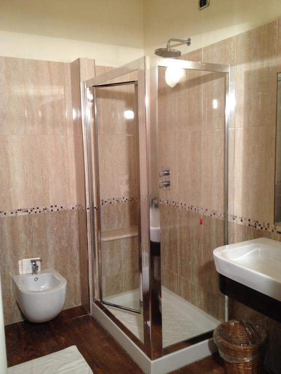 La Dependance Hotell Menaggio Rum bild